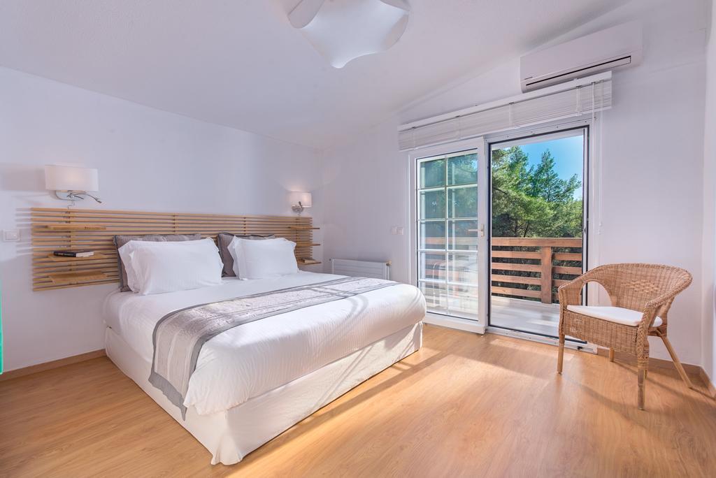 The White Villa At Sani Sani  Екстер'єр фото